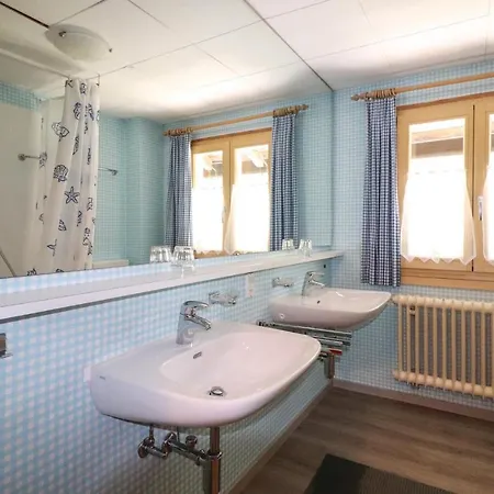 Nice In W/ Wifi And 7 Bedrooms Holiday home